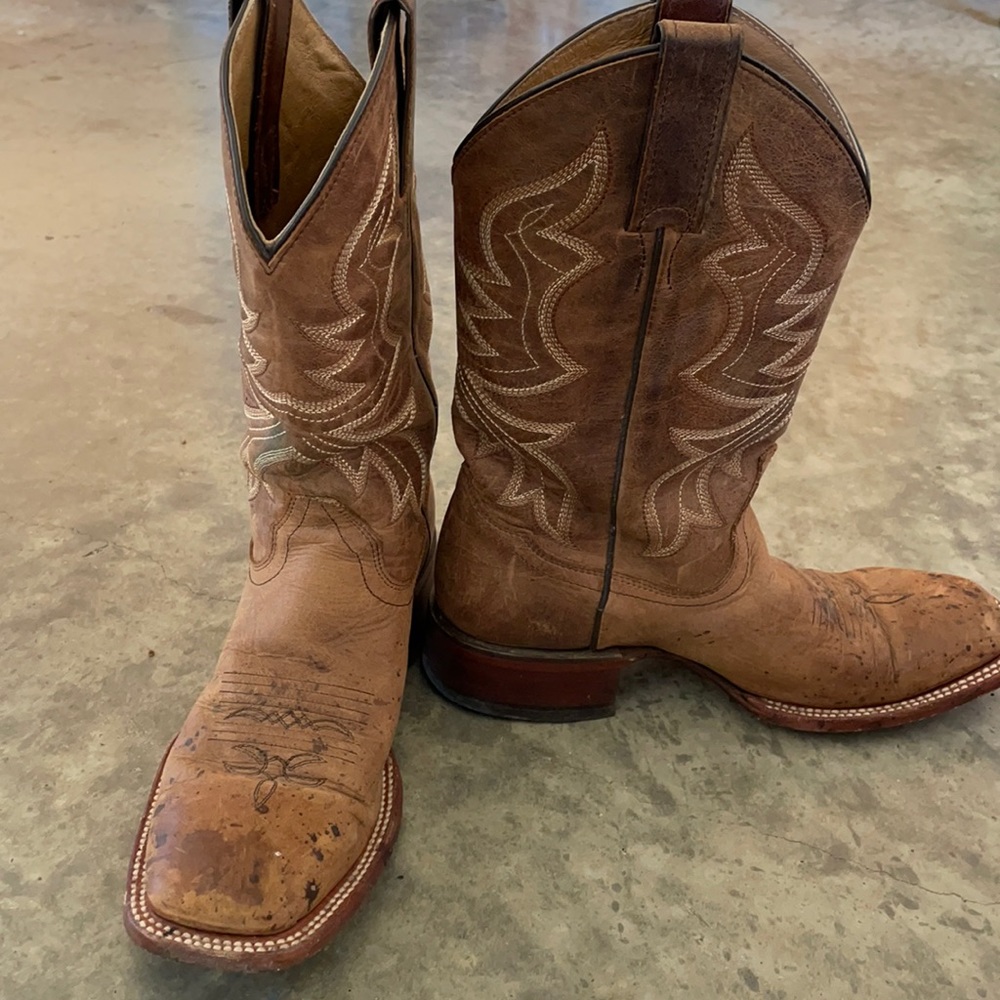 Women’s size 8 boots